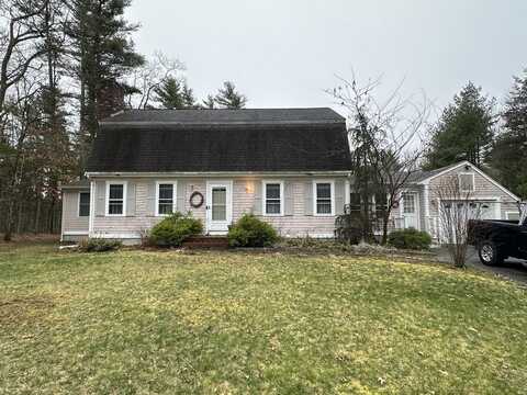 10 Betty Spring Rd, Freetown, MA 02717