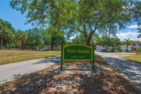 2020 Vero South Circle SW, Vero Beach, FL 32962