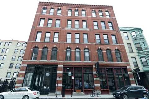 525 N. HALSTED Street, Chicago, IL 60622