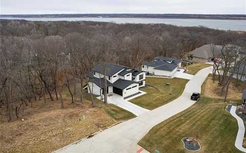 6254 Pinnacle Place, Johnston, IA 50131