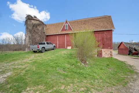 1386 State Highway 33 -, West Bend, WI 53095