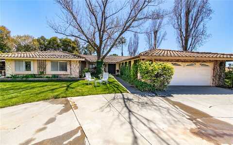 9540 Avenida Miravilla, Cherry Valley, CA 92223