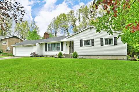 548 Murray Hill Drive, Youngstown, OH 44505