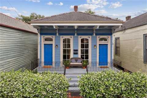 1025 PORT Street, New Orleans, LA 70117