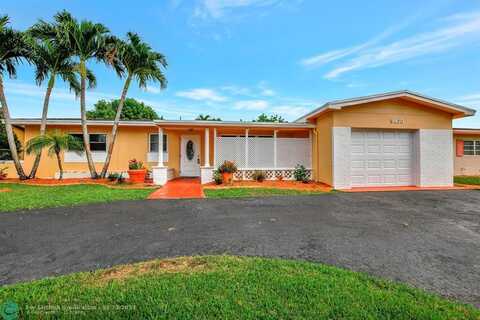 9430 Johnson St, Pembroke Pines, FL 33024