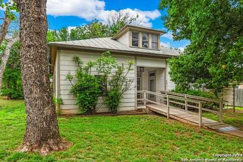 514 KRAUPAHEN, Fredericksburg, TX 78624