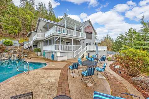 124 Osprey Vista, Shady Cove, OR 97539