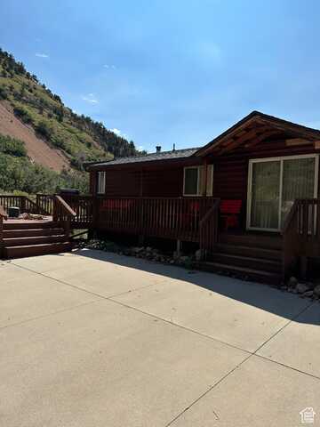 7500 SPRING CANYON RD, Helper, UT 84526