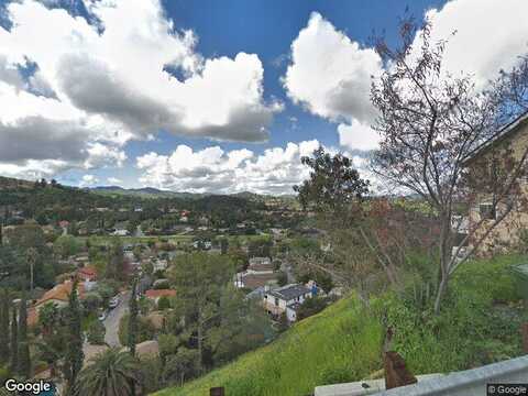 San Blas Ave #12, Woodland Hills, CA 91364