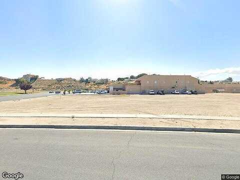 Makai Ct #3, Victorville, CA 92395