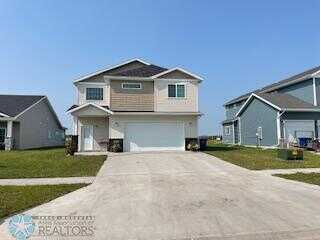 Hampton, MOORHEAD, MN 56560