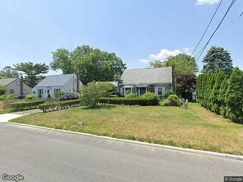 Roe, EAST PATCHOGUE, NY 11772