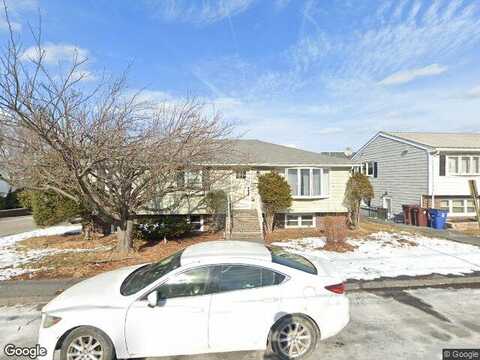 Oakwood, REVERE, MA 02151