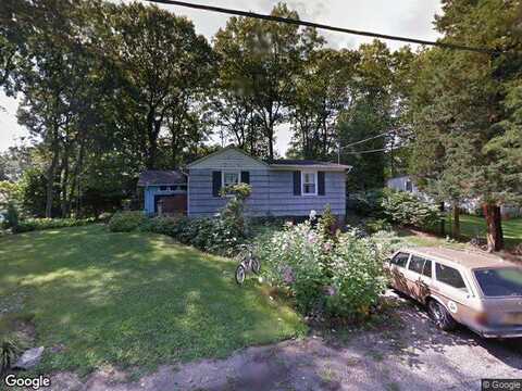 14Th, WADING RIVER, NY 11792