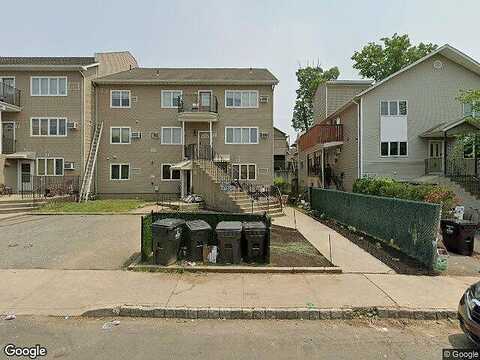 Clinton Ln # 305, SPRING VALLEY, NY 10977