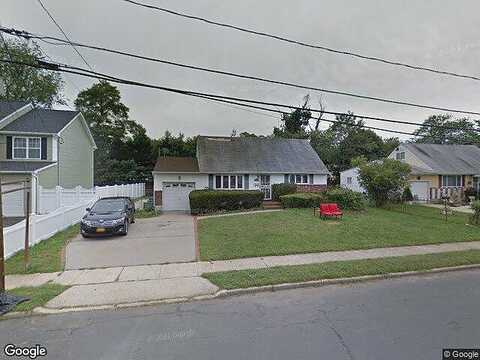 Ronald, AMITYVILLE, NY 11701