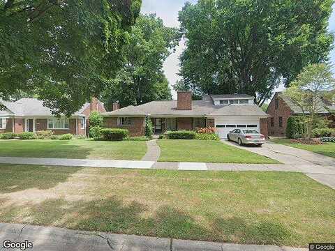 Lothrop, GROSSE POINTE FARMS, MI 48236