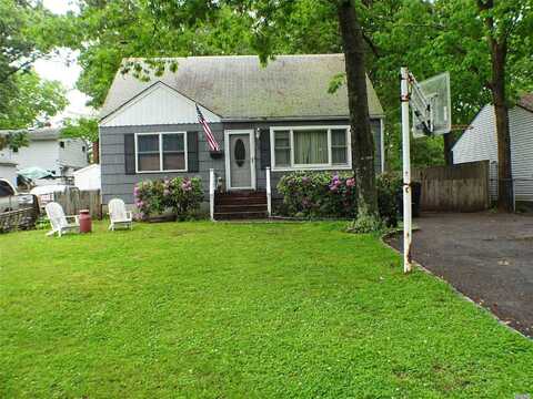 Oakdale, BAY SHORE, NY 11706