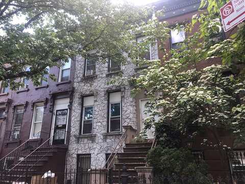 Van Buren, BROOKLYN, NY 11221