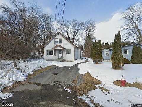 Lynn, QUEENSBURY, NY 12804