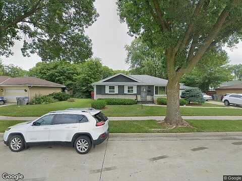 70Th, MILWAUKEE, WI 53223