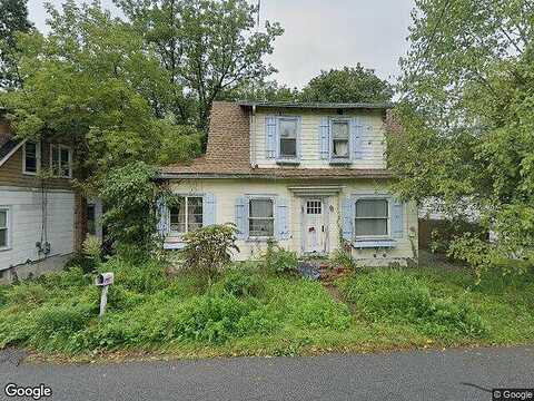 North, HIGHLAND, NY 12528