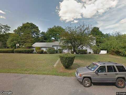 Lakeway Dr, WEST BABYLON, NY 11704