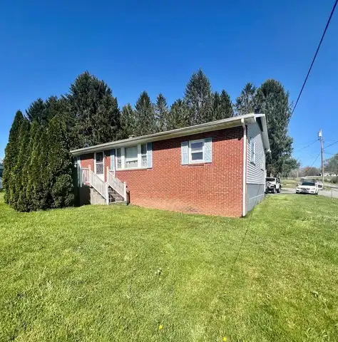 19 REEDY ADDITION ROAD, CRAIGSVILLE, WV 26205