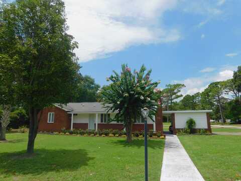 611 Calhoun Rd., Myrtle Beach, SC 29577