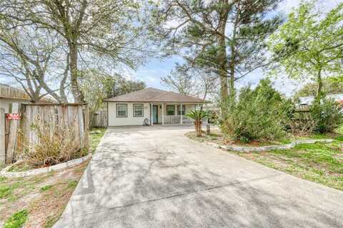 229 S 12th Street, Aransas Pass, TX 78336