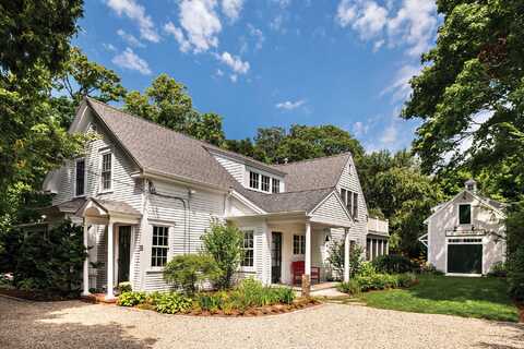 552 Main Street, Cotuit, MA 02635