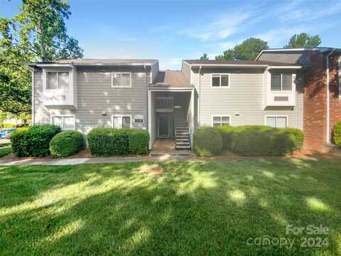 3021 Heathstead Place, Charlotte, NC 28210