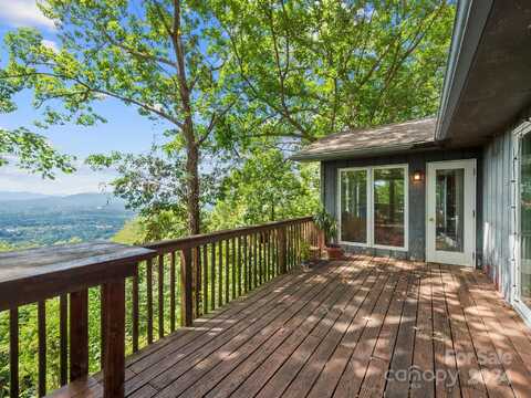 8 Bent Tree Road, Asheville, NC 28804