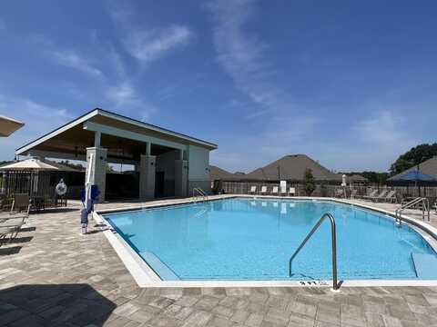 4620 Naval Court, Crestview, FL 32539