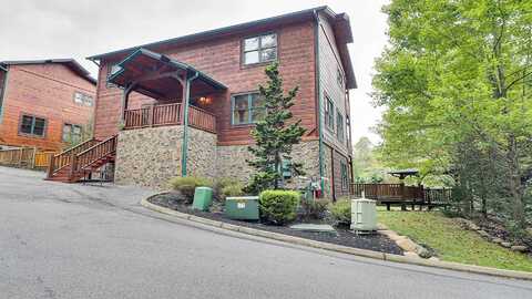 604 Park Vista Way, Gatlinburg, TN 37738