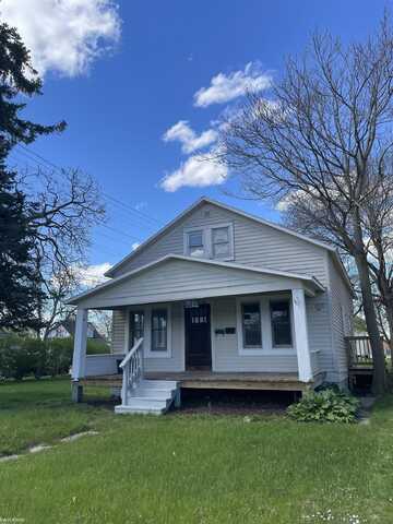 2723 North, Port Huron, MI 48060