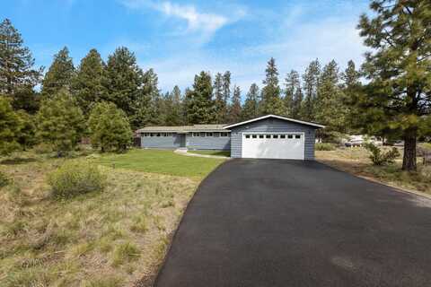 19420 Apache Road, Bend, OR 97702