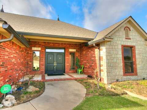 12304 Oxford Court, Midwest City, OK 73130