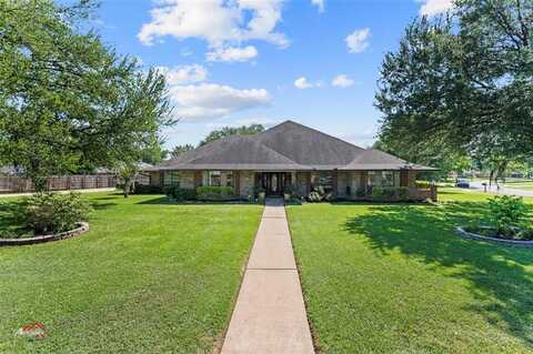 322 Greenacres Boulevard, Bossier City, LA 71111