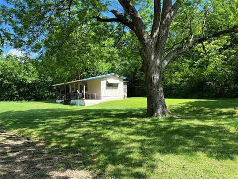 1239 Farm Road 38, Ben Franklin, TX 75415