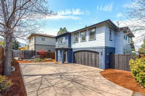 725 Clay Street, Ashland, OR 97520