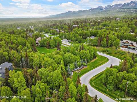 000 Heritage Heights Drive, Anchorage, AK 99516