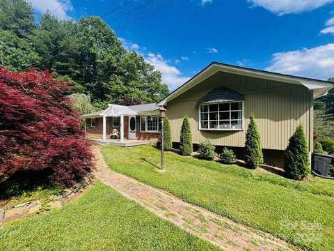 583 Andrews Road, Zirconia, NC 28790