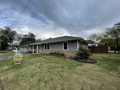 225 S Culp, Russell, KS 67665