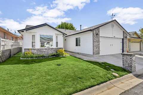 710 N Dover Ct, Nampa, ID 83651