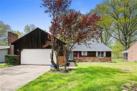 5984 Mackenzie Road, North Olmsted, OH 44070