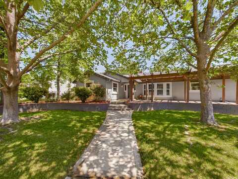 11389 Rugby Hill Drive, Redding, CA 96003