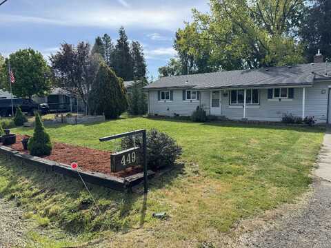 449 W Pine Street, Central Point, OR 97502