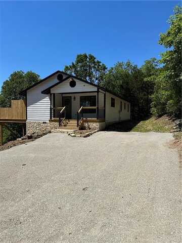 217 Stateline DR, Holiday Island, AR 72631