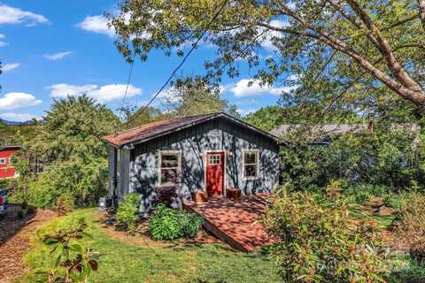 24 Winding Road, Asheville, NC 28803